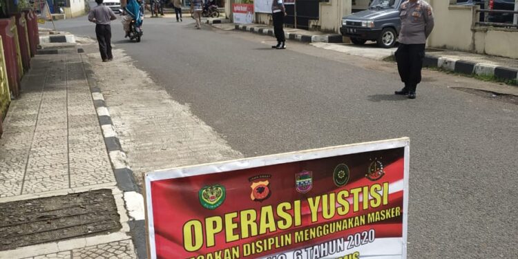 CEGAH PENYEBARAN COVID, POLSEK RANCAH, TERAPKAN INTRUKSI PRESIDEN NO 6 TH 2020.